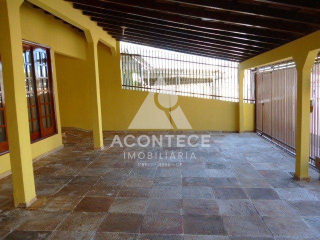 Casa, Guará II, 3 Quartos, 4 Vagas, 2 Suítes