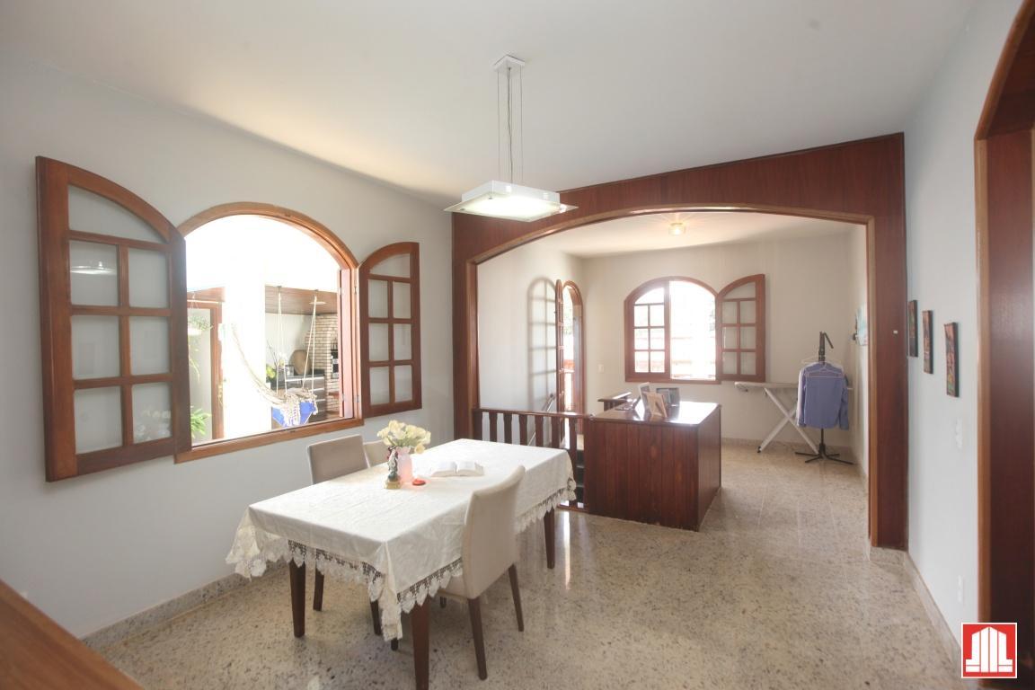 Casa, Sobradinho, 6 Quartos, 3 Vagas, 6 Suítes