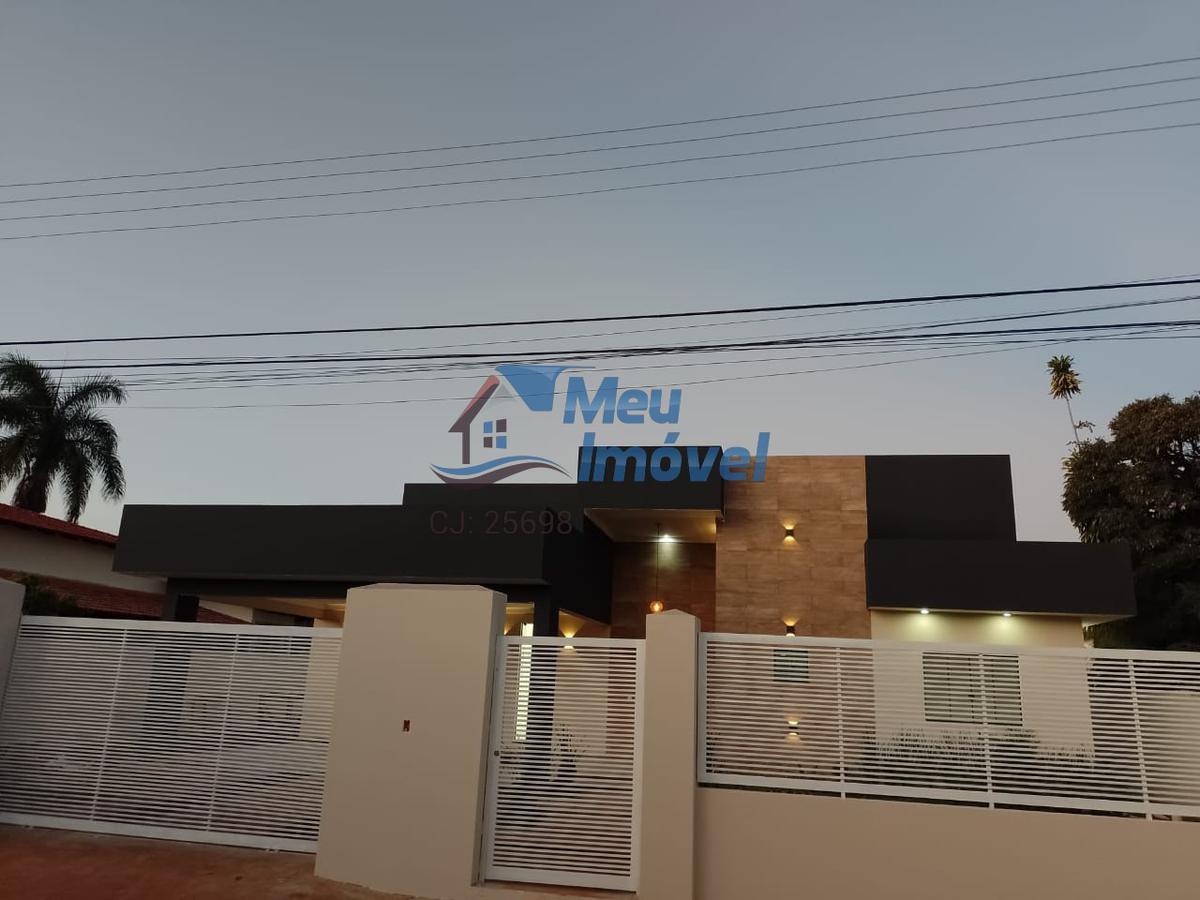Casa em Condomínio, Região dos Lagos, 3 Quartos, 2 Vagas, 3 Suítes