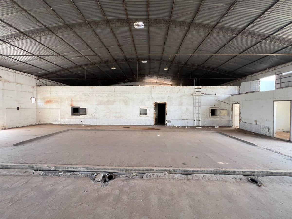 Casa Comercial, Zona Industrial