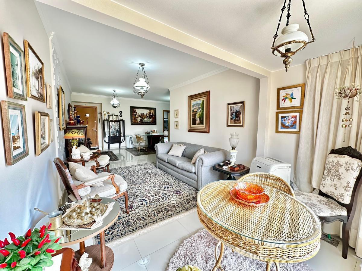 Apartamento, Guará I, 4 Quartos, 2 Vagas, 2 Suítes