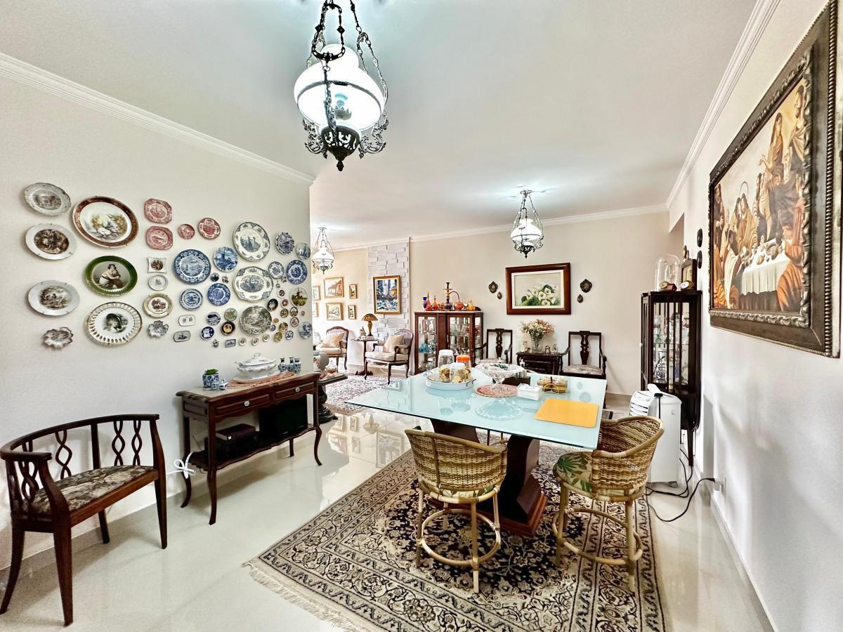 Apartamento, Guará I, 4 Quartos, 2 Vagas, 2 Suítes