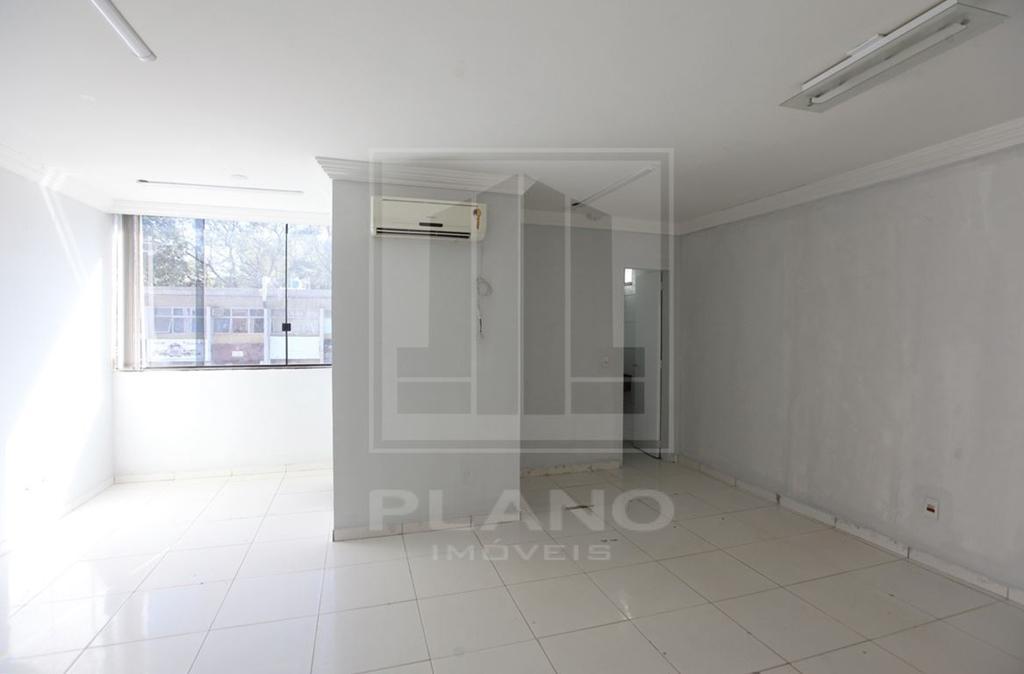 Sala, Asa Norte, 0 Quarto, 0 Vaga, 0 Suíte